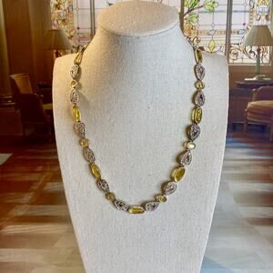 0103 Vintage Y2K Trifari Art Nouveau Style Heart & Yellow Acrylic Bead Necklace